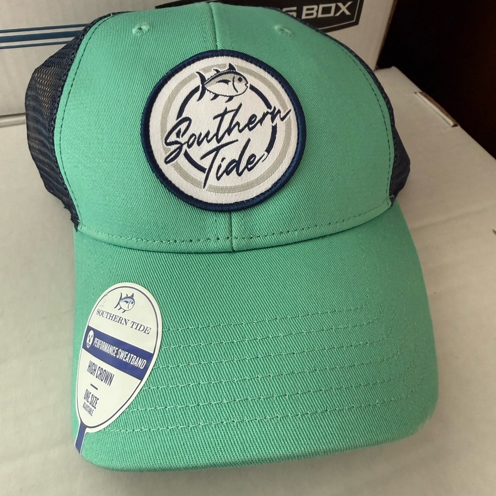 Southern Tide Mint Green/Navy Cap